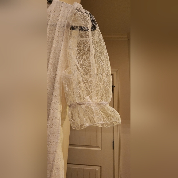 Liquid by Sioni Top Size Small - Picture 6 of 6